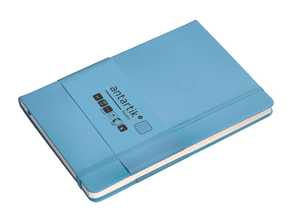 CUADERNO CON GOMILLA ANTARTIK NOTES TAPA DURA A5 HOJAS CUADRICULA AZUL CLARO 100 HOJAS 80 GR FSC