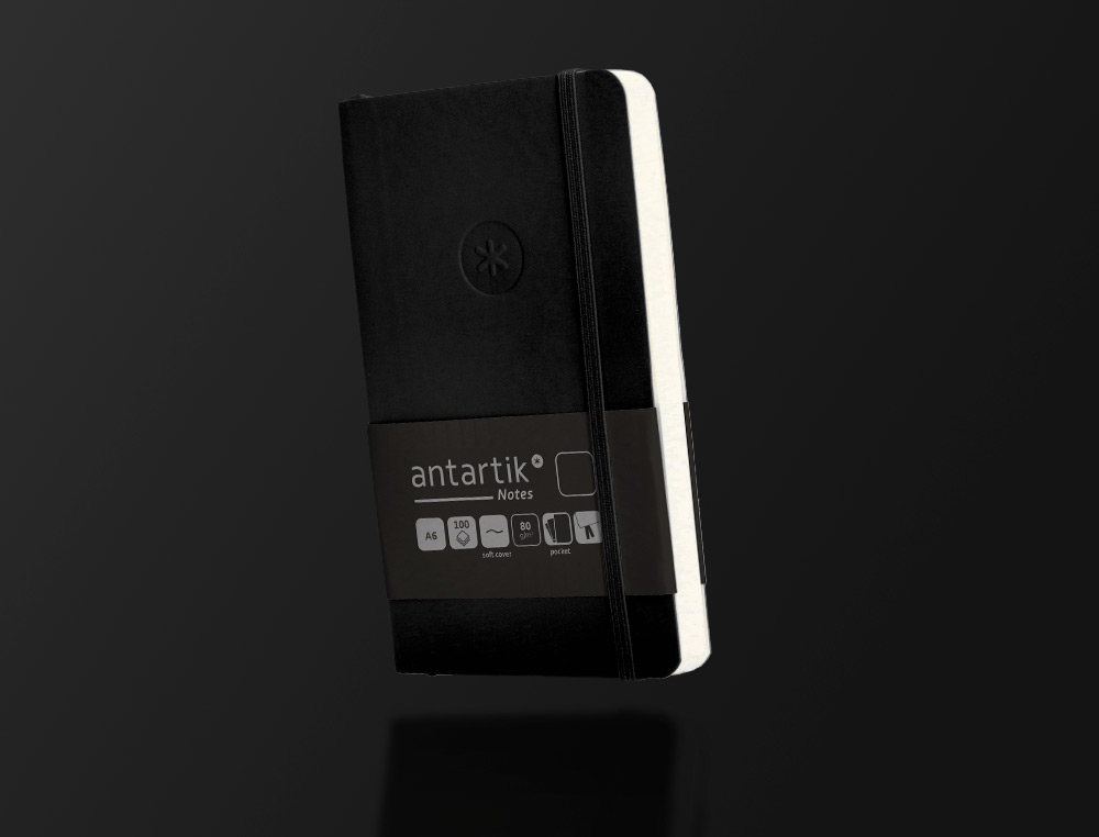 CUADERNO CON GOMILLA ANTARTIK NOTES TAPA BLANDA A6 HOJAS LISAS NEGRO 100 HOJAS 80 GR FSC
