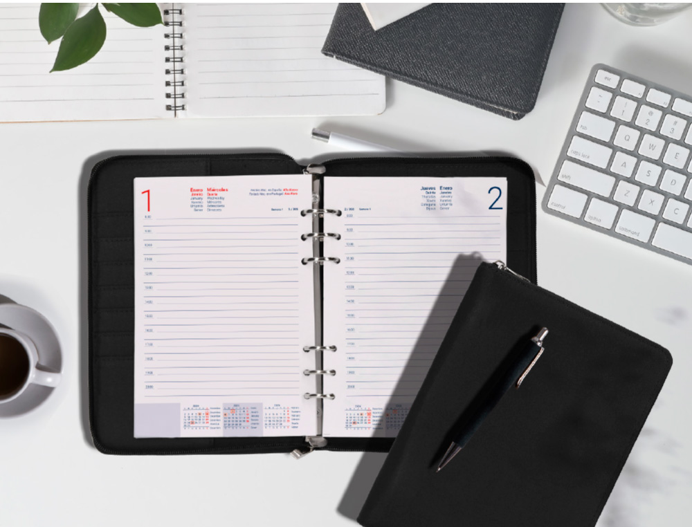 AGENDA ANILLAS LIDERPAPEL TARENTO 150X210 MM 2026 DIA PAGINA PAPEL 70 GR FSC
